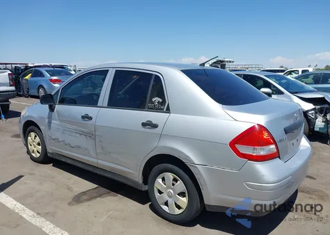 2011 Nissan Versa 1.6 z USA, uszkodzony, nr VIN 3N1CC1AP9BL379918